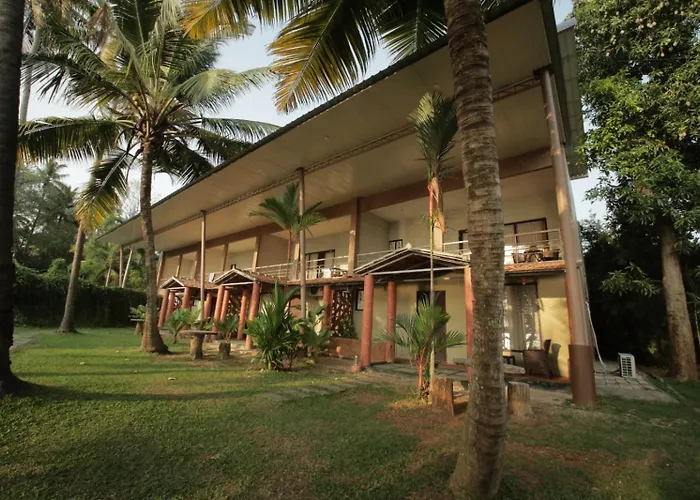 Lake N River Resort Munroe Island By Bago Retreats